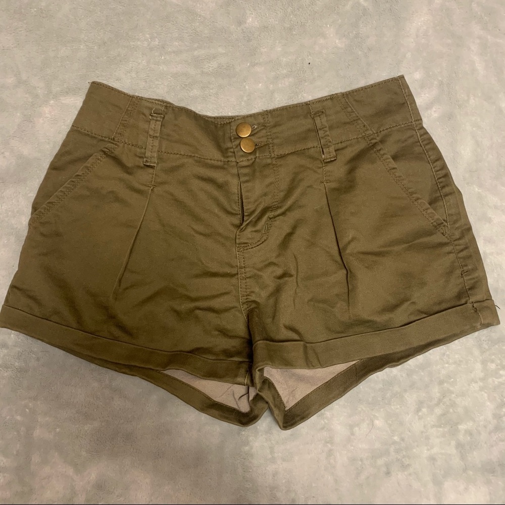 FOREVER 21 size medium shorts